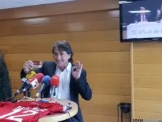 Raúl Ruiz presentando la campaña