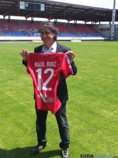 Raúl Ruiz presentando la campaña