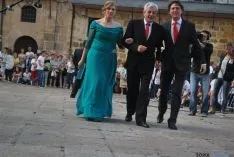 La llegada de los doce jurados al ayuntamiento. / SN