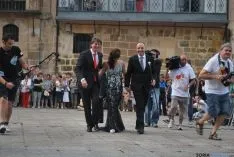 La llegada de los doce jurados al ayuntamiento. / SN