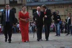 La llegada de los doce jurados al ayuntamiento. / SN
