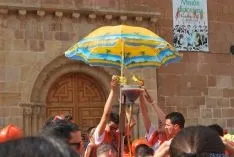 Caluroso arranque de Las Bailas este lunes sanjuanero. / SN
