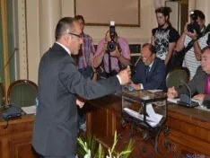 Toma de posesión de Luis Rey en Diputación