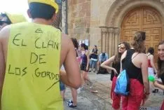 Caluroso arranque de Las Bailas este lunes sanjuanero. / SN