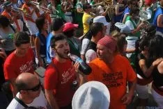 Caluroso arranque de Las Bailas este lunes sanjuanero. / SN