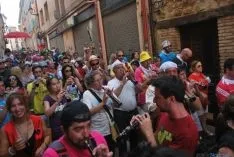 Caluroso arranque de Las Bailas este lunes sanjuanero. / SN