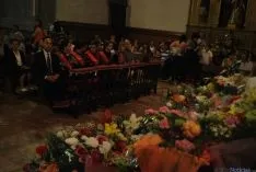 La ofrenda de flores el viernes en Ágreda. / SN