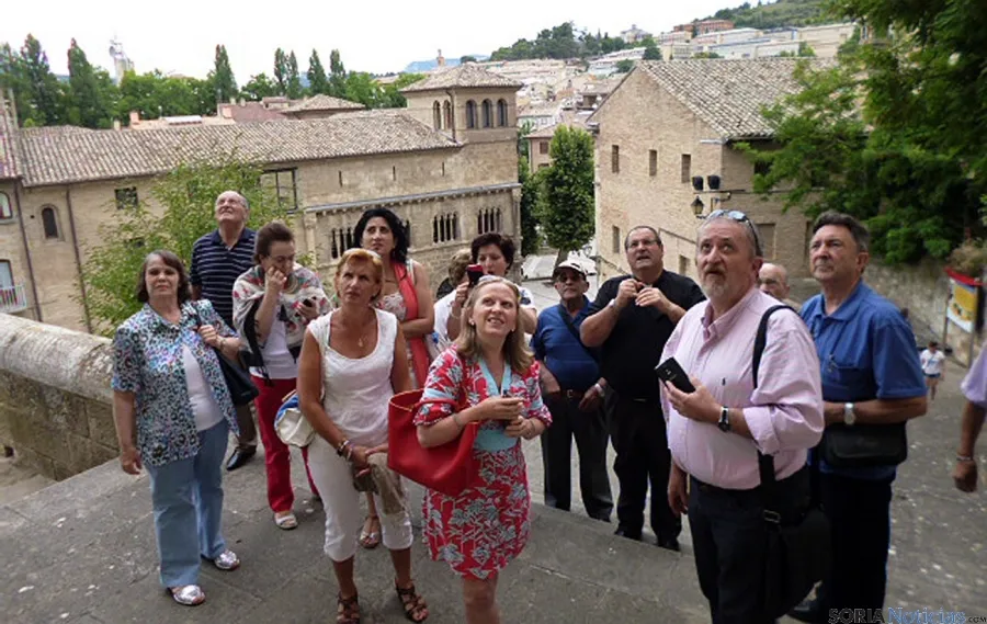 El grupo de viajeros en Estella./GTSMJ