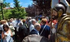 Los vecinos, en Santa Clara este sábado. / SN