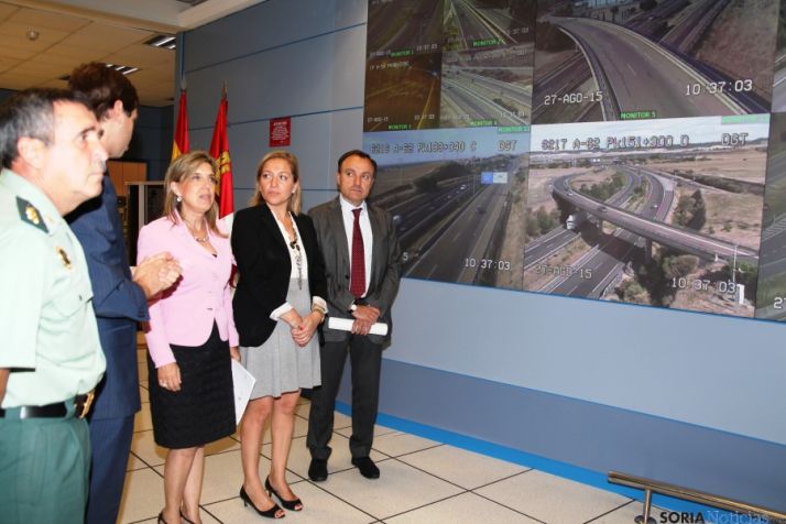 La Delegada del Gobierno, en el Centro de Gestión de Tráfico.