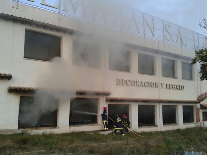 Incendio en Muebles Almazán