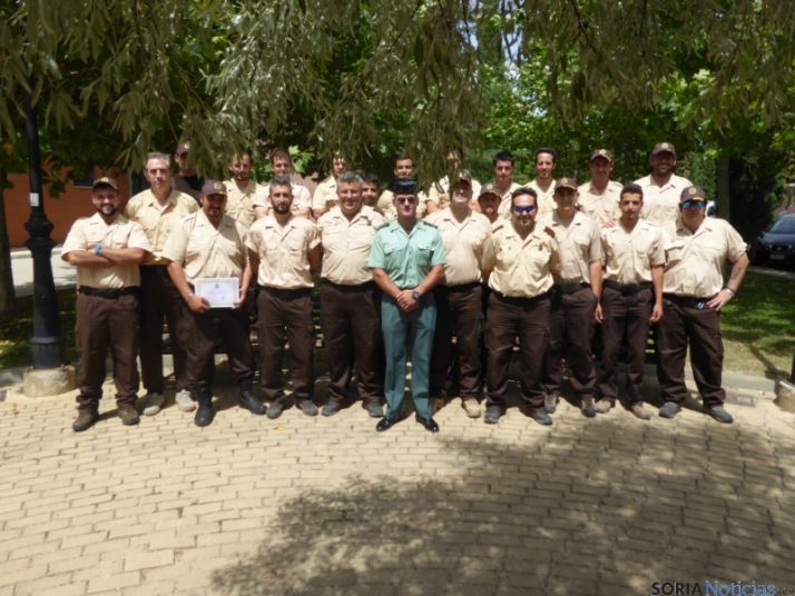 Eejercerán funciones de vigilancia y protección de personas y bienes en fincas rústicas