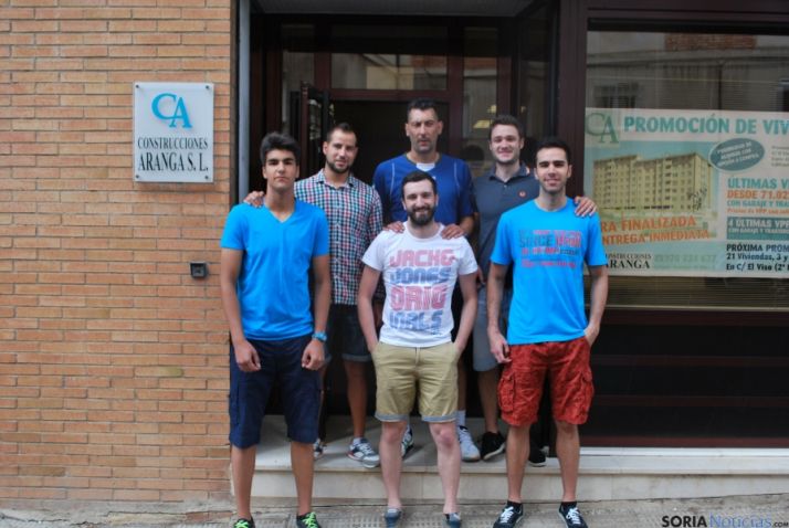 Parte de la plantilla del club. 