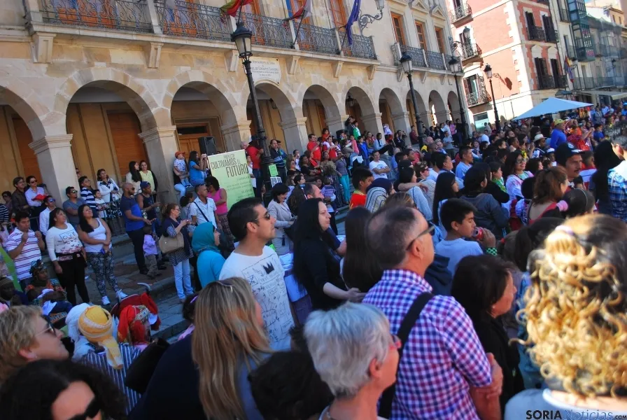 Colores y sol en la plaza Mayor. / SN