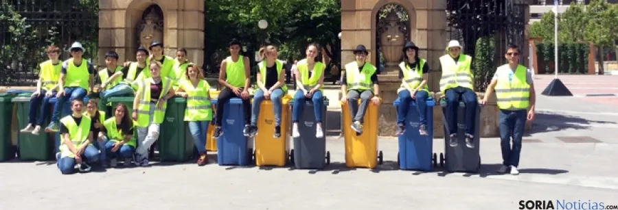Grupo The Rolling Containers