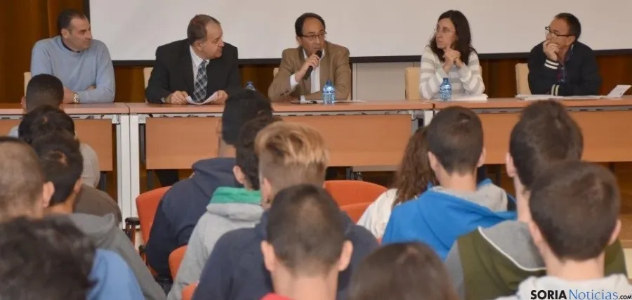 Inauguración curso Escuela de Agrarias en Almazán.