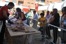 Buen ambiente en La Chata este domingo. / SN