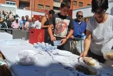 Buen ambiente en La Chata este domingo. / SN
