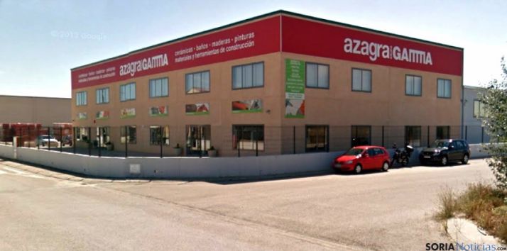 La última de las tres naves asaltadas esta madrugada de sábado. / GM