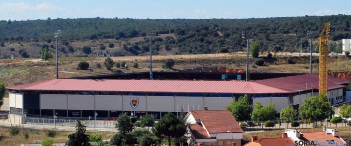 Vista exterior del estadio numantino. / SN