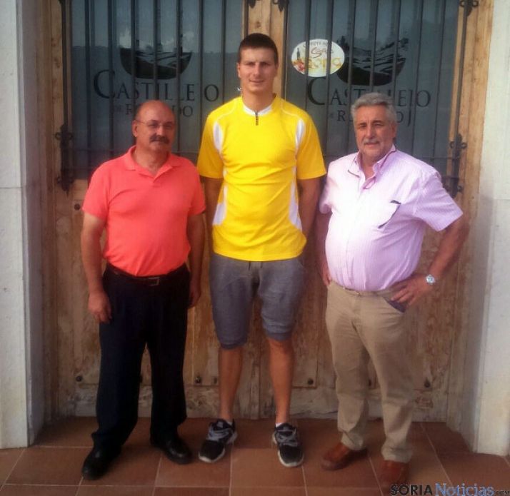 Contreras (izda.), Vujasinovic y Heras. 