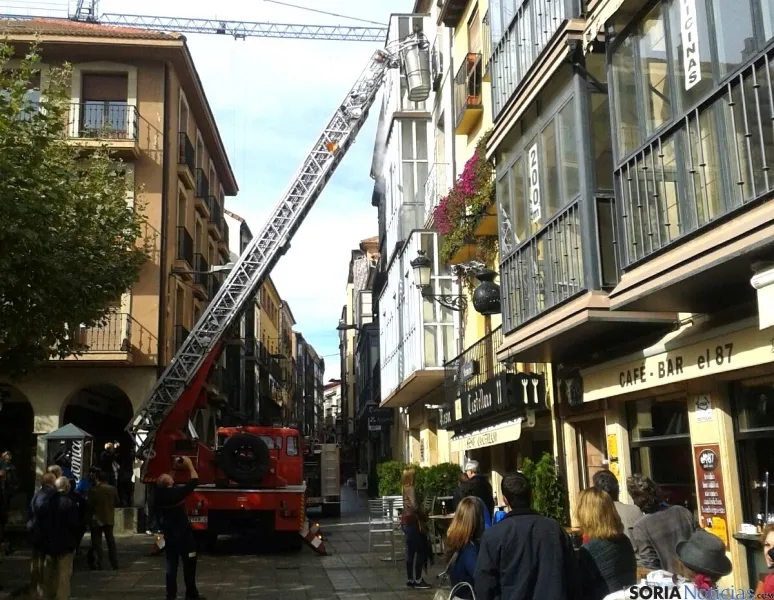Simulacro de los bomberos este viernes./SN