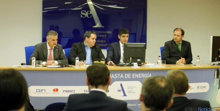 Imagen de la subasta este jueves./FOES