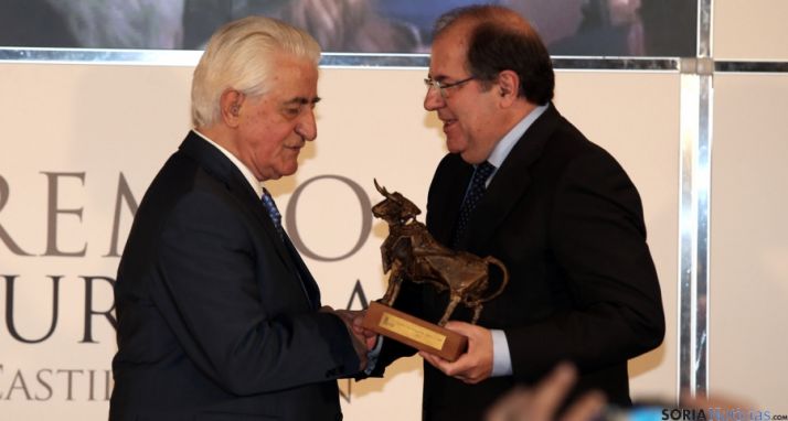 Santiago Martín (izda.) y Juan Vicente Herrera. / Jta.