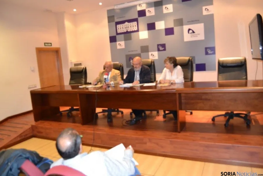 Presentación II Seminario 'La palabra vestida'