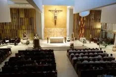 Foto 4 - Un millar de personas asisten a la bendici&oacute;n de la nueva parroquia de Camaretas