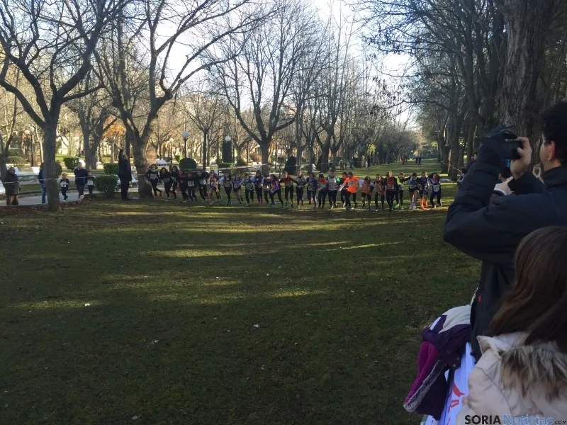 Imagen de la jornada de atletismo este domingo en la Alameda Cervantes. / SN