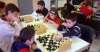 Los jóvenes ajedrecistas en el torneo.