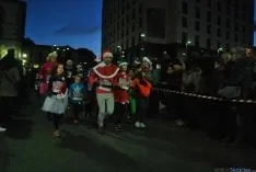 Imagen de la carrera navideña de este sábado. / SN