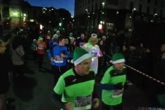 Imagen de la carrera navideña de este sábado. / SN