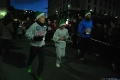 Imagen de la carrera navideña de este sábado. / SN