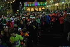 Imagen de la carrera navideña de este sábado. / SN