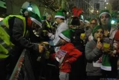 Imagen de la carrera navideña de este sábado. / SN