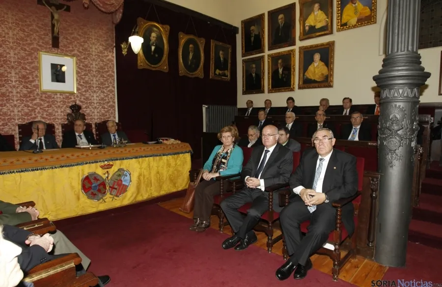 Imagen de la entrega de la apertura de este curso médico zaragozano