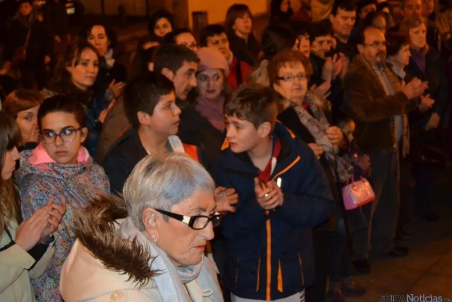 Concentración de repulsa en San Leonardo