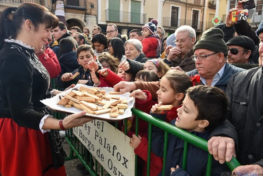 El sacrificio del gorrino este domingo en El Burgo. / SN