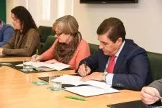 Firma del convenio.