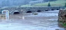 Crecida del río Duero a su paso por Salduero
