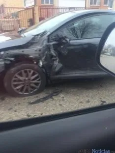 Choque entre turismo y furgoneta en el polígono