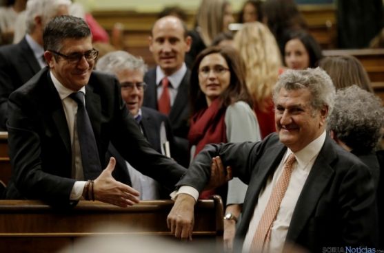 Patxi López y Jesús Posada, en la sesión de constitución de la Cámara Baja.