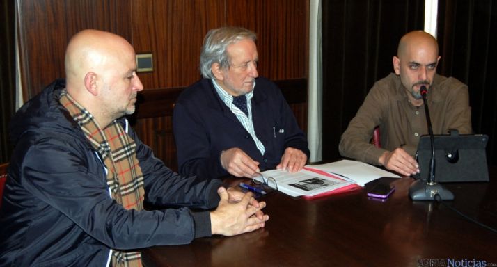 Bárez, (ctro.) con Cañas y Frutos. / Ayto.