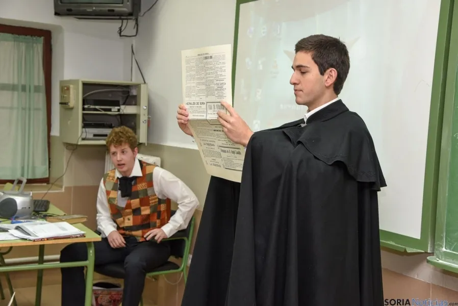 Foto 11 - El instituto Machado teatraliza la orden que lo cre&oacute; hace ahora 175 a&ntilde;os