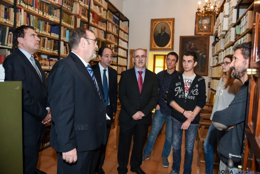 Imagen de la inauguración de la muestra. / SN