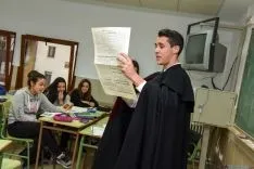 Foto 3 - El instituto Machado teatraliza la orden que lo cre&oacute; hace ahora 175 a&ntilde;os