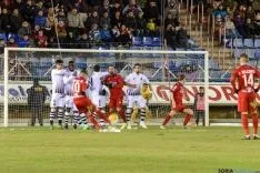 Foto 3 - El Numancia gana, con dos goles de Julio &Aacute;lvarez, al Mallorca