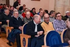 Agricultores y ganaderos han acudido a la charla para despejar sus dudas sobre la PAC.
